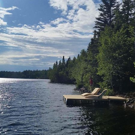 Residence Touristique Lodge Des Bois Saint-Felix-d'Otis ภายนอก รูปภาพ